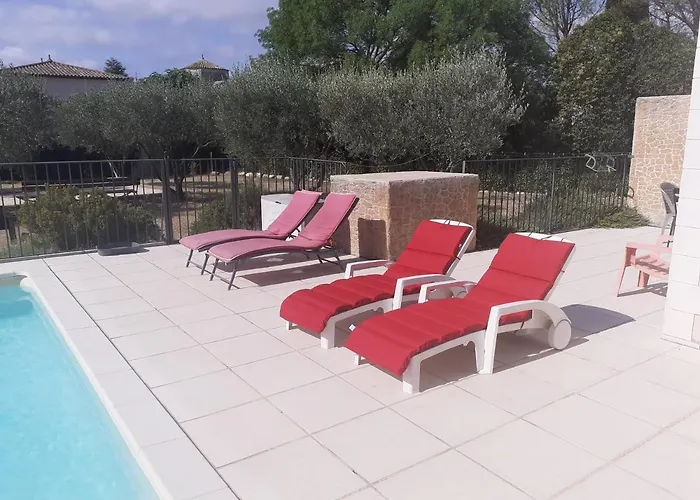 La Clastre Location D\'Un Studio Avec Piscine Et Clim Pres D\'Uzes